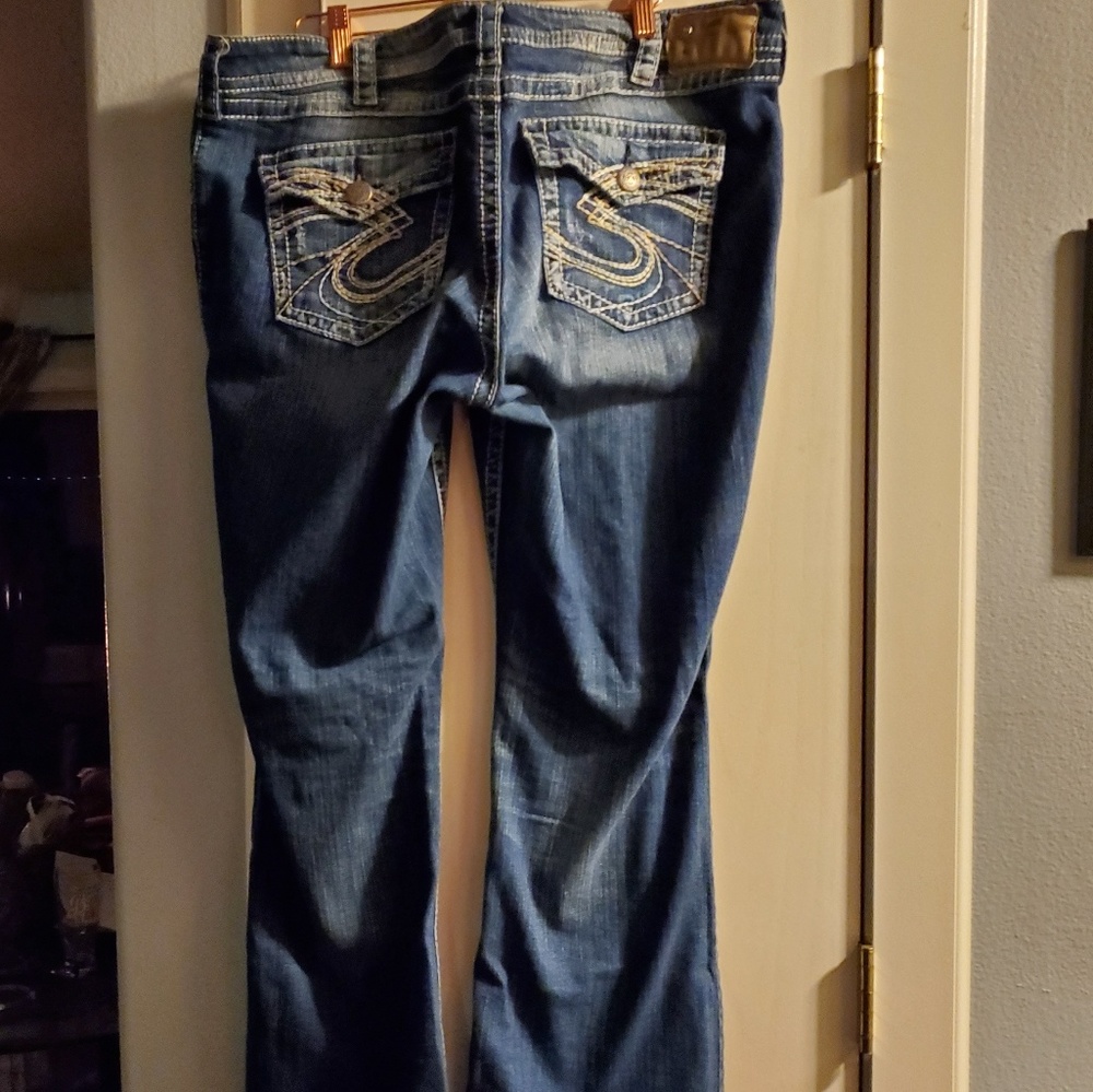 Silver Pioneer Distressed Jeans size 18 worn once